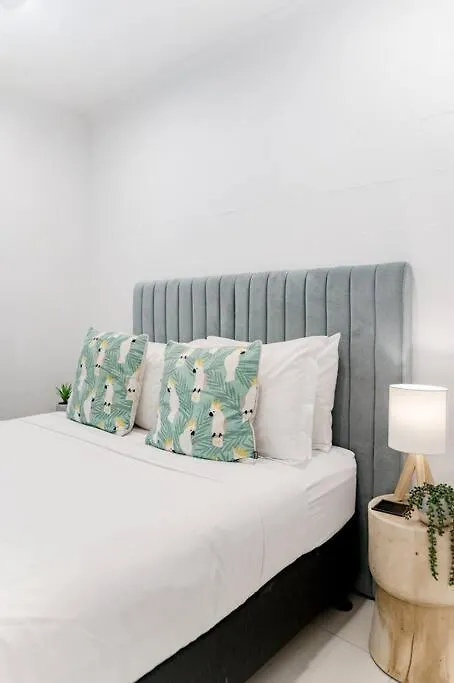 Sleek & Stylish Family Beach House ~ Near Junction Noosa 0*,  Australia